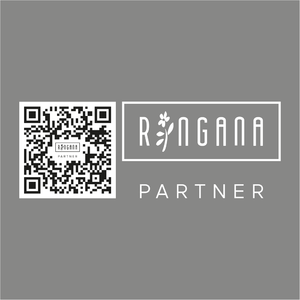 Schriftzug "Ringana Partner" 260x96mm (klein) weiss + QR-Code